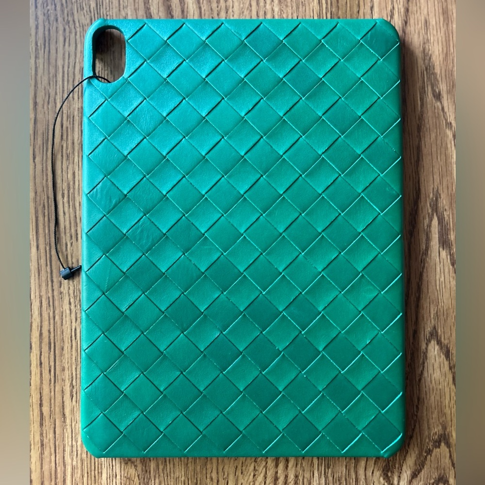 Bottega Veneta Intrecciato woven leather iPad Pro Green Case Made In Italy
